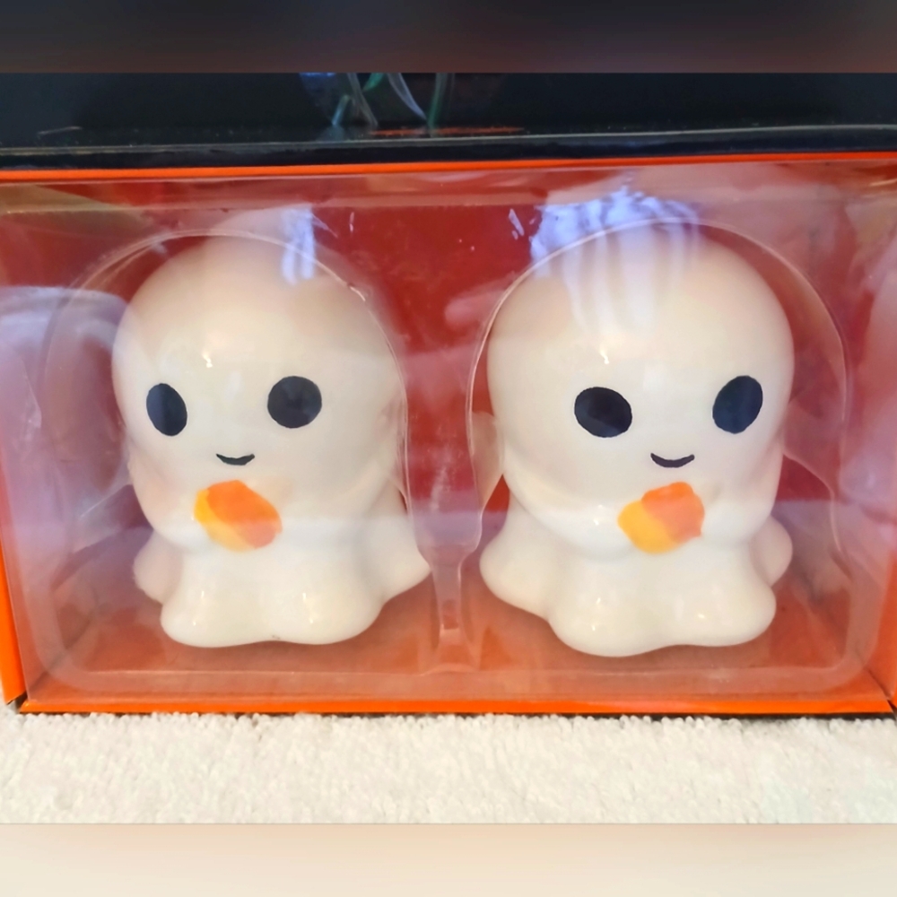 Ghost with candy corn salt and pepper shakers